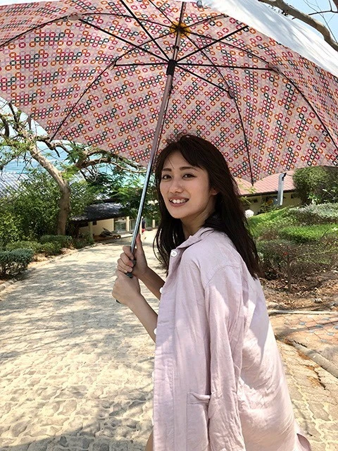 戦隊ヒロインとして一躍、話題に! 25歳の遅れてきた大器・奥山かずさ「公務員を目指していたから、いまがあるのかもしれません(笑)」