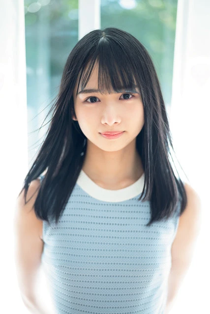 けやき坂４６・上村ひなの。３期生にひとりだけ選ばれた期待の中学２年生「ひとりだけど、１０人分のパワーで頑張ります！」