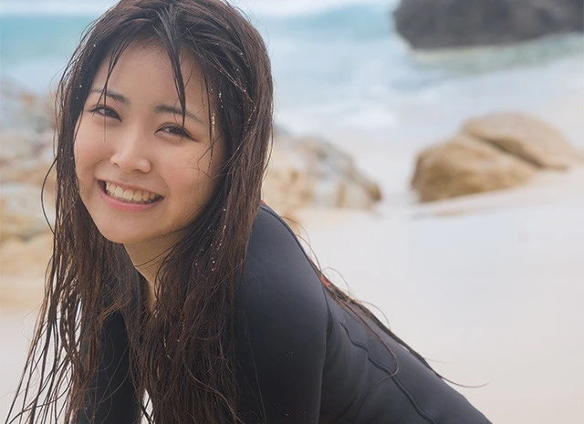 ＮＭＢ４８・白間美瑠、待望の１ｓｔ写真集『ＬОＶＥ　ＲＵＳＨ』発売！「１００パーセントのみるるんを見てください！」