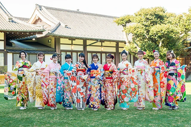 小芝風花、岡田結実、藤田ニコル、本田望結ら美女１１名が「オスカー晴れ着撮影会」で競演！「人生を悩んだ１年」と振り返ったのは？