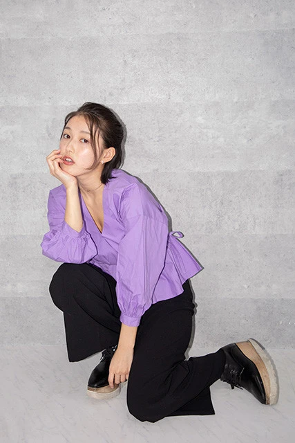 松井りな １９９３年１１月１６日生まれ。中央大学文学部卒