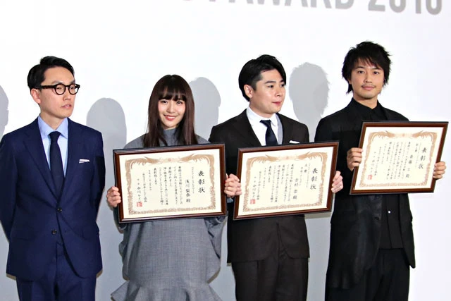 夏場には"プライベートふんどし"も？　浅川梨奈が「ベストフンドシストアワード」受賞で「お尻に注目！」