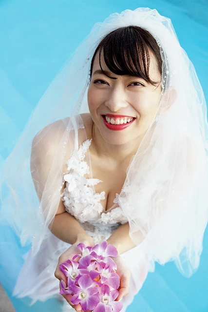 倉持由香がプロゲーマーとサプライズ婚！「人妻属性がついたので、エッチな人妻写真をＳＮＳにアップしていきたい」