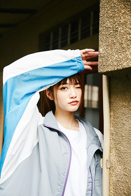 インスタフォロワー２０万人超！　『Ｐｏｐｔｅｅｎ』のカリスマモデル・生見愛瑠は「よくリプ返し過ぎて電車乗り過ごします（笑）」