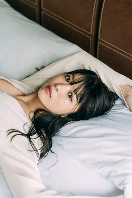 紀行本『ばばたび』発売間近の馬場ふみか、女優・モデル・グラビアを語る「恋愛経験ゼロの男子？　かわいいです」