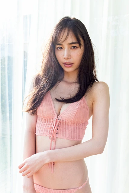 『仮面ライダーゼロワン』もいよいよラスト! 井桁弘恵が次に目指すものとは?「『ヒルナンデス!』に出て、鉄道沿線グルメを制覇したい」