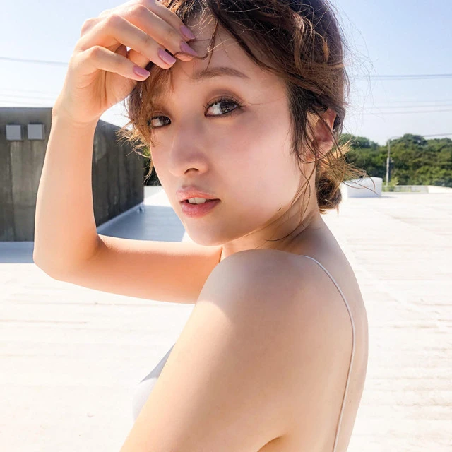 AKB48卒業から4年の梅田彩佳。脱"うめちゃん"で大人の女性に「下の名前で呼び捨てにされたいです(笑)」