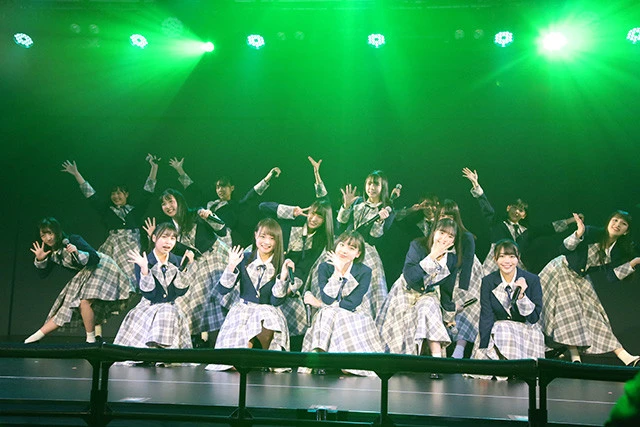 ＳＴＵ４８の２期研究生、デビューステージ『僕の太陽』公演に密着！