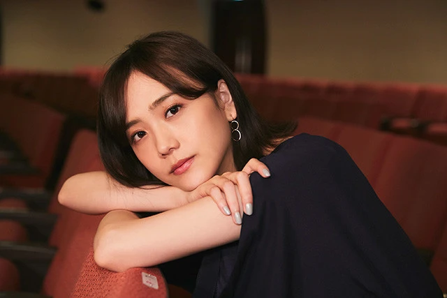 映画『癒しのこころみ』でセラピストを演じた松井愛莉が癒されるものは？「海よりも山が好き。家の中でも緑に癒されてます」