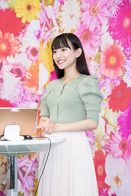 昨年の『ミスジェニック』初代グランプリの高崎かなみもプレゼンターとして授賞式に登場