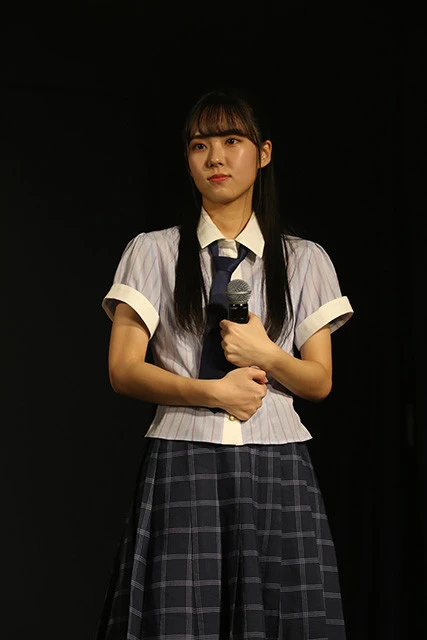 吉田彩良　ゲネプロでは普段間違えないところを間違えてしまったり、すごく緊張したんですけど、本番では間違えないように楽しみながら頑張りたいと思います。