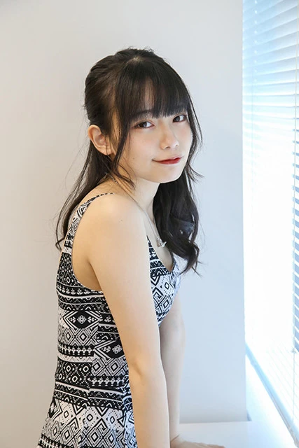 日本一TikTokのフォロワー数が多いコスプレイヤー、あかせあかりが自身のデジタル写真集を語る「『蝉と初恋。』ってタイトルを見て『え? 私、蝉と初恋するの!?』って(笑)」