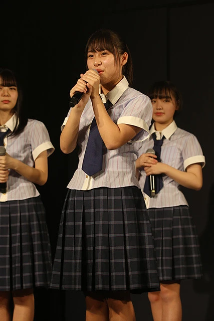 南有梨菜　私は緊張したり、真剣にダンスをやったりしたら、顔がすごい真顔になって引きつってしまうんですけど、今日はたくさんの人が見に来てくれて、優しい目でニコニコして音楽に乗ってくれて、それでいつもより笑顔になれたので、本番ももっと笑顔を出していきたいなと思います。