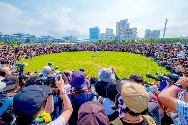 【デジタル限定】えなこ『ワールド・プリンセス』より（撮影／ＬＵＣＫＭＡＮ）