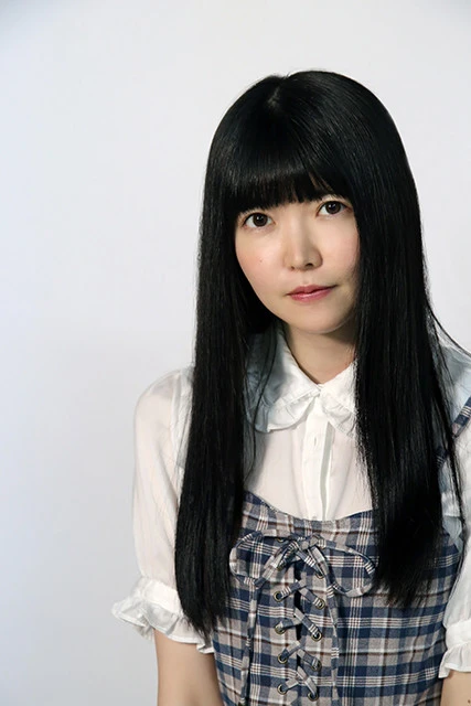 アイドルグループ「真っ白なキャンバス」の小野寺梓が自身のデジタル写真集を語る「自分的にはアイドル＝グラビアのイメージ。なので水着グラビアへの憧れは自然でした」