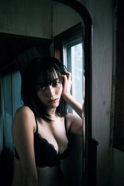 ドラマ主題歌も歌うシンガー・ソングライター、ほのかりん「世の男たちはみんな童貞なのかなって」