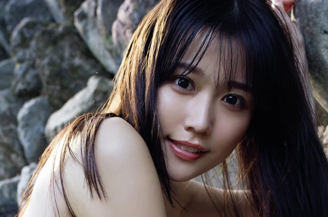 グラビア誌に引っ張りダコの"ゆかっぴぃ"こと小日向ゆかの野望とは！「２０２１年をひと言で表すと、『裸』ですね」