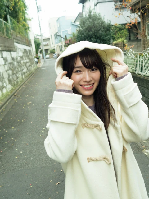 櫻坂46、二期生の要注目メンバー・守屋麗奈「坂道グループのセミナーは大学の入学式を抜けてスーツで参加しました」