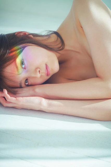 顔面偏差値80超の原石・小山リーナがグラビア初挑戦!「緊張ですか? 全然です」