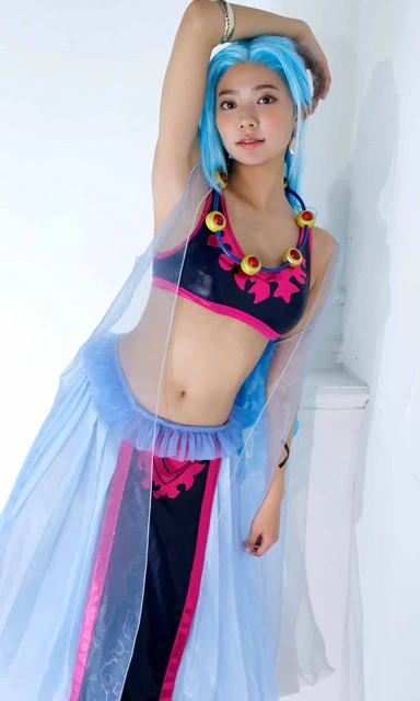 【デジタル限定】川津明日香写真集『川津明日香と、ビビとレベッカ』　（Ｃ）小塚毅之／集英社