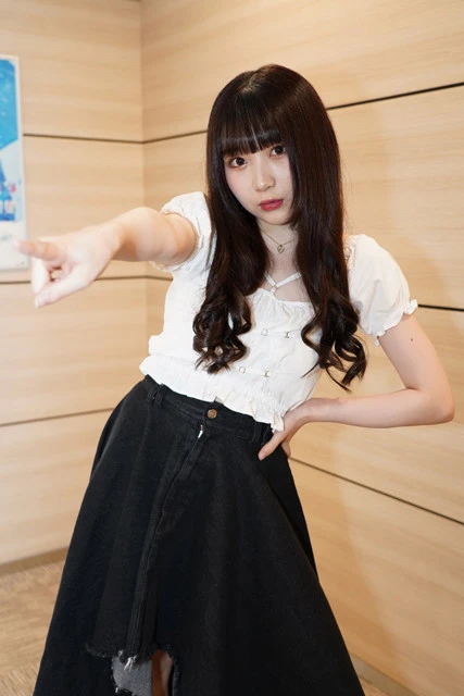 ひろゆきからダンスのアドバイスに「正直イラッとした（笑）」ＡＫＢ４８小林蘭って何者だ？