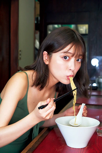 胃もたれしてでも食べたいガッチガチのラーメン好き! 女優・工藤美桜「江川亭しか勝たんっ! 誕生日のディナーも、毎年ここでいいです」