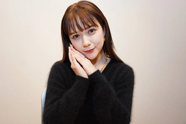 自称「指原莉乃の右腕、宮脇咲良の左腕」の村重杏奈