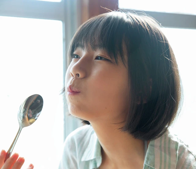 「ミス週刊少年マガジン」に輝いた１７歳の菊地姫奈「グラビアを始めて約１年。大人っぽい水着にも負けなくなってきました」