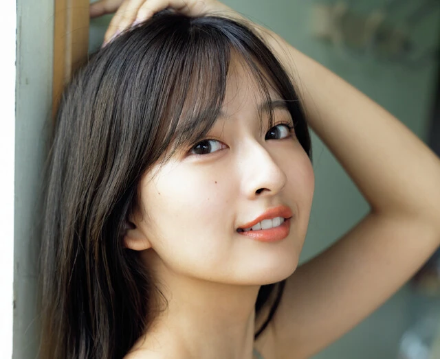 ミスコン準Ｖから『ＣａｎＣａｍ』の専属読者モデルに。斉藤里奈「いつも鼻歌を歌っているんです」