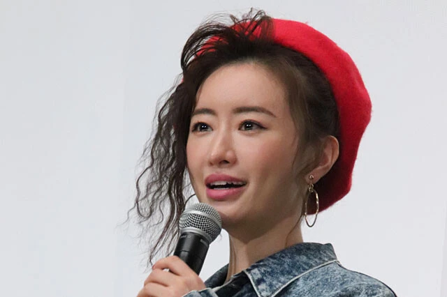 『雨に叫べば』出演の松本まりか。内田英治監督から「きわどいだっけ？　むしろ逆で男のコっぽい感じ」