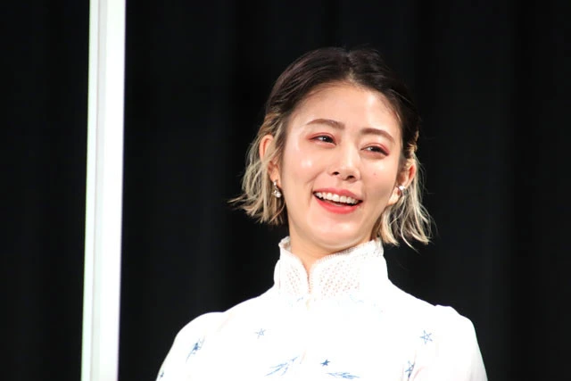 高畑充希が映画『浜の朝日の嘘つきどもと』で大久保佳代子に先輩としてアドバイス「セリフはカンニングしろって言われました」