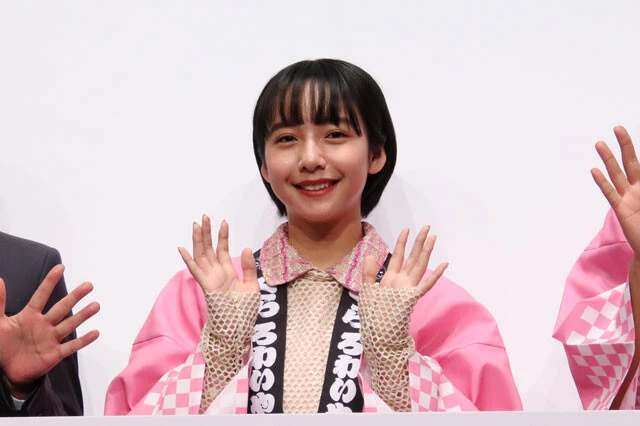 くら寿司のイベント登壇の山之内すずにパンサーが驚愕「激流を泳いで、強くなった」