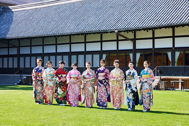 小芝風花、髙橋ひかる、本田姉妹、奥山かずさら美女９名が晴れ着姿をお披露目、貴重な特別コメントも！