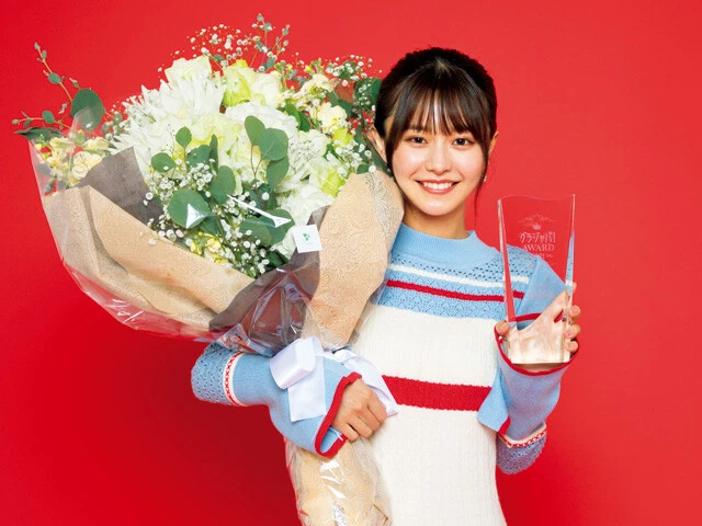 『仮面ライダーリバイス』で大注目の女優・浅倉 唯が「グラジャパ！　アワード２０２１」でグランプリ！