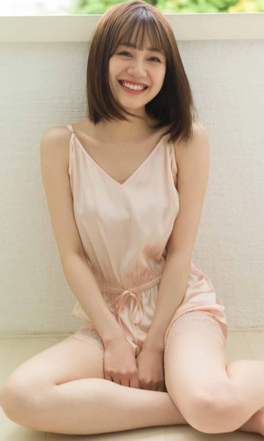 4月の1位に輝いた伊藤美来『BEYOND』より(撮影/細居幸次郎)