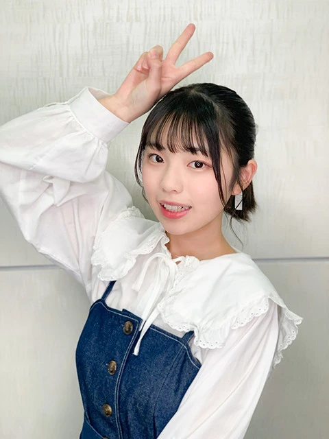 グラビア界注目の16歳、菊地姫奈が最新デジタル写真集『ちょっとだけ』を語る!「大人っぽいグラビアの方が自分には合っているのかな」