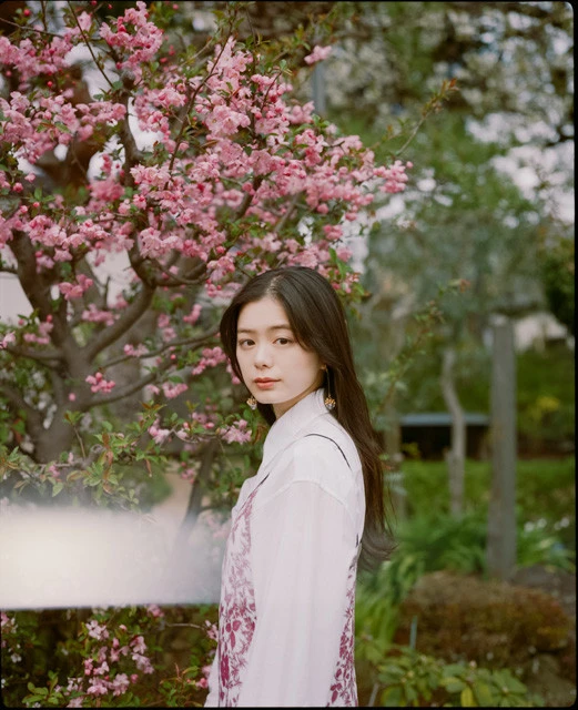 【週プレ プラス!】『ポラリス ヒロインたちの肖像』モデル・紺野彩夏「モツ煮を食べながら、レモンサワー、ハイボール、日本酒......。幸せな時間です」