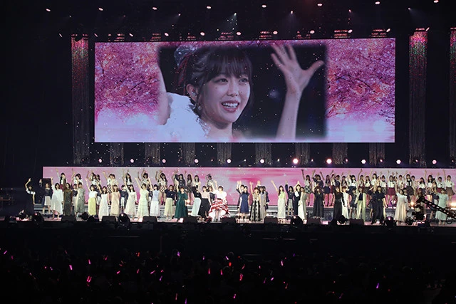 ＯＧ３１人が集結！　峯岸みなみが卒業コンサートで"ＡＫＢ４８魂"の伝承