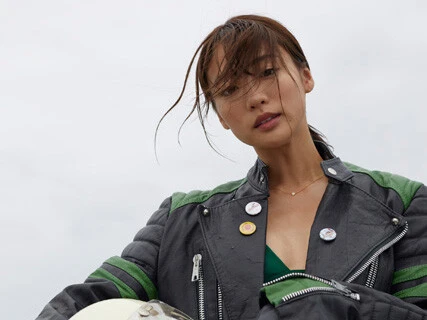 女優・志田友美は学校イチのヤンキーを支える美少女?『グラビア美女画報~女子のためのグラビア講座』第27回【週プレ プラス!】