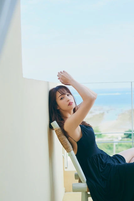 【週プレ　プラス！】鷲見玲奈が「写真」にまつわる話をゆる～く語る連載『スミ撮。』がスタート！