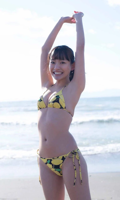 デジタル写真集『月刊 高崎かなみ 三巻』(撮影/佐藤裕之)より