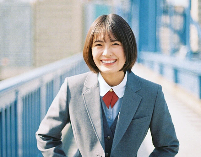 キラキラ笑顔がまぶしい乃木坂４６・清宮レイ「高校生じゃなくなっても楽しいお仕事を続けられたら幸せです！」【バイバイ、制服。卒業写真】