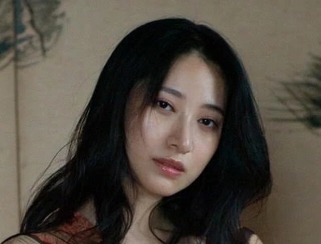 第2弾ヘアヌード写真集が話題の染谷有香「淡々とした日々に訪れる思いがけないハプニングを楽しめる女でありたい」