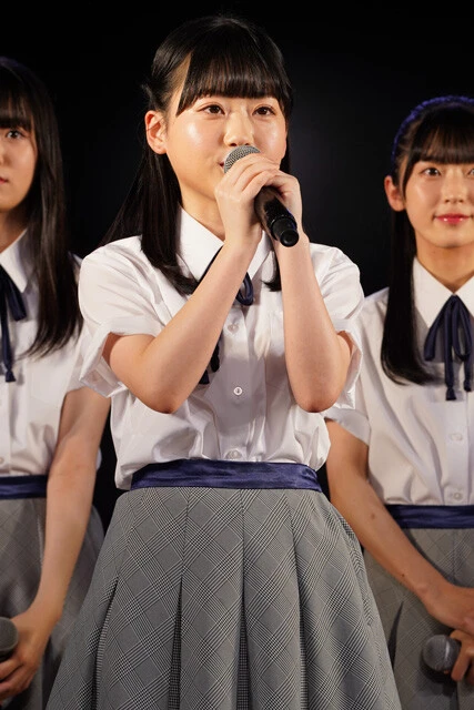 布袋百椛(ほてい・もか)2004年12月1日生まれの17歳、憧れのメンバーは向井地美音