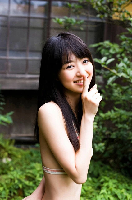 ＋Ｓｐｅｃｉａｌ『駆け抜けて、青春。』（撮影／川島小鳥）より