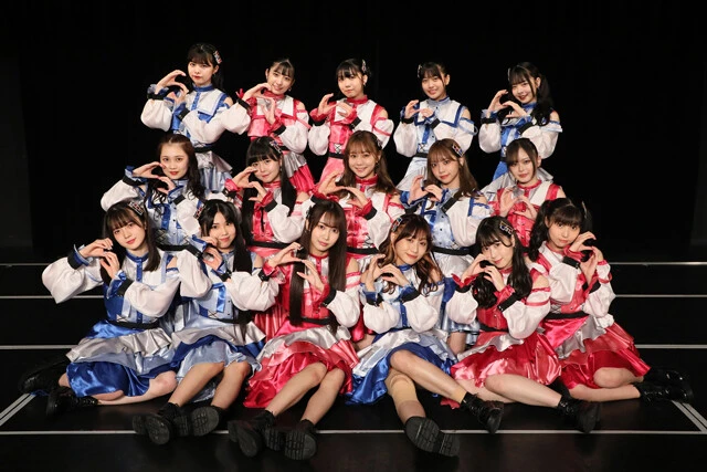 Ｔｅａｍ Ｓの初日昼公演出演メンバー。（前列左から）坂本真凛・北川愛乃・野村実代・青海ひな乃・井上瑠夏・平野百菜（中列左から）赤堀君江・上村亜柚香・松本慈子・仲村和泉・竹内ななみ（後列左から）荒野姫楓・石黒友月・中坂美祐・杉山歩南・大谷悠妃