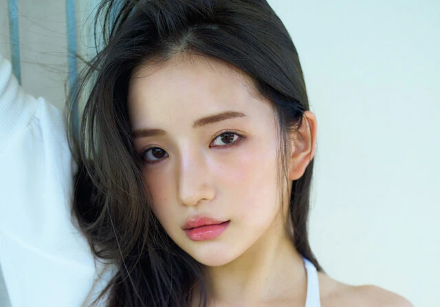 １０代女子の"なりたい顔ナンバーワン"の南 りほ「白いビキニはいろんな部分がおっぴろげだったと思います（笑）」