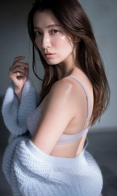 戸田れいデジタル写真集『甘い夢のように』 撮影／中村和孝　価格／1100円（税込）