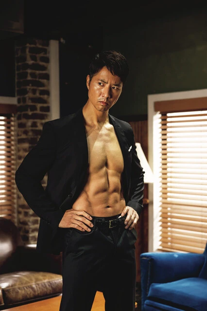 『週刊プレイボーイ』のグラビアに登場したケイン・コスギ