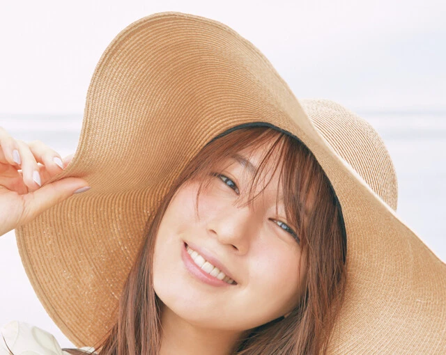 堤 礼実、待望の1stフォトブックが発売に！「ウソでしょ？って思いながら、すっぴんで撮影することに」